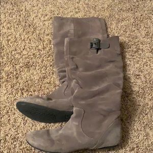 Gianni Bini slouch suede boots